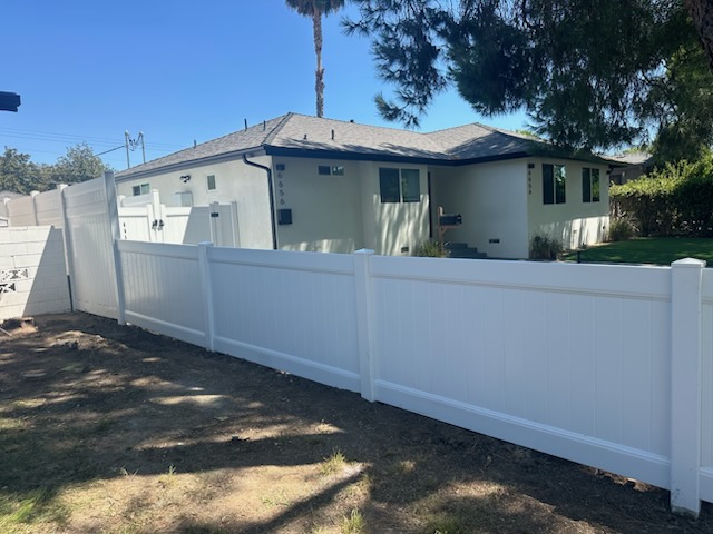 Images Speedy Vinyl Fence