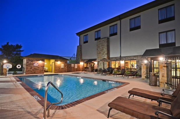 Images Best Western Plus Emory at Lake Fork Inn & Suites