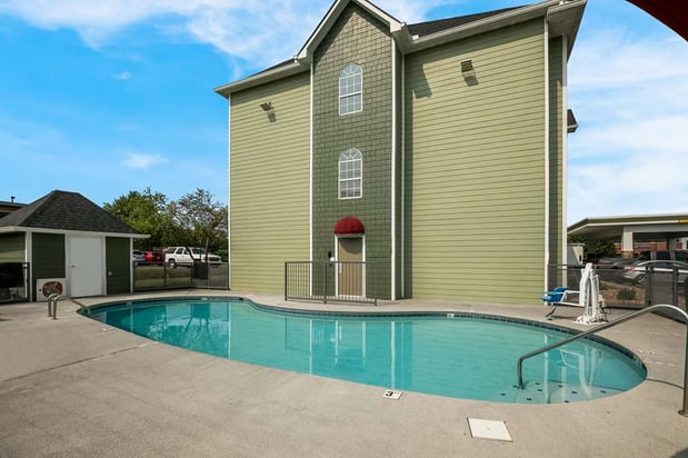 Images SureStay Plus by Best Western Sevierville