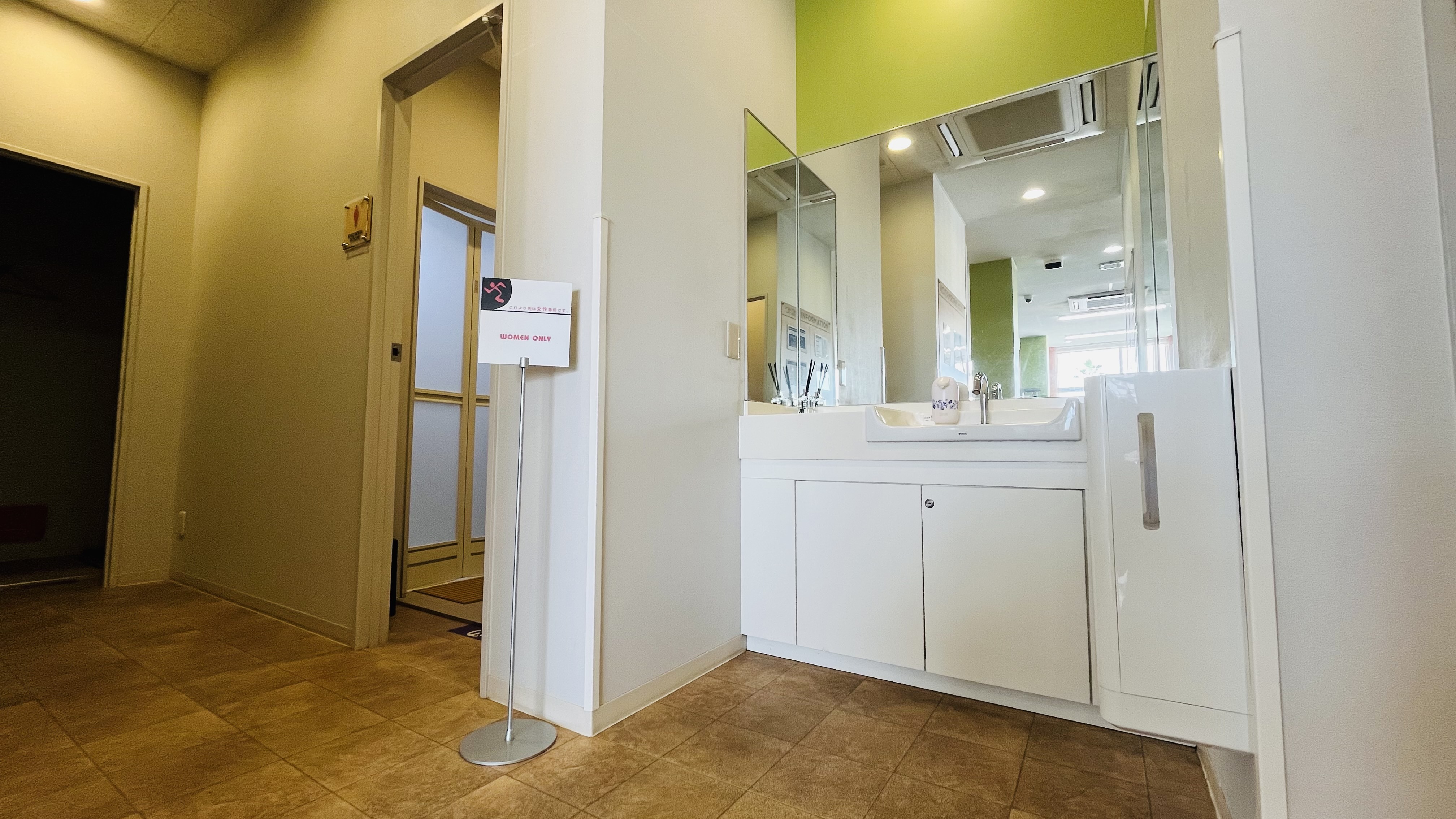 Images エニタイムフィットネス 宇宿店