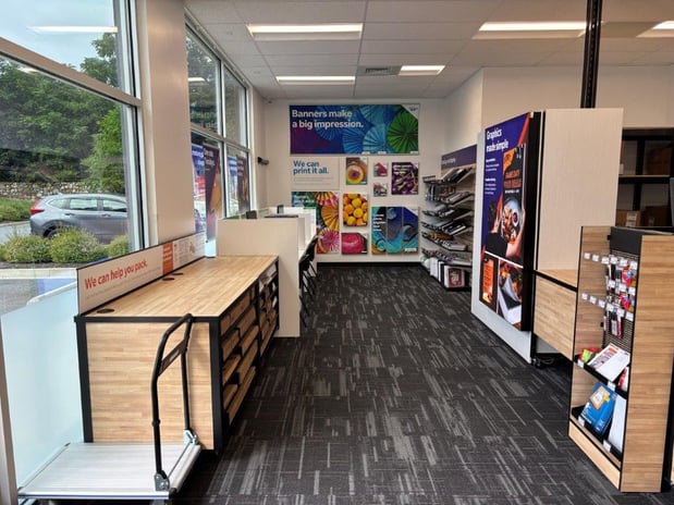 Images FedEx Office Print & Ship Center