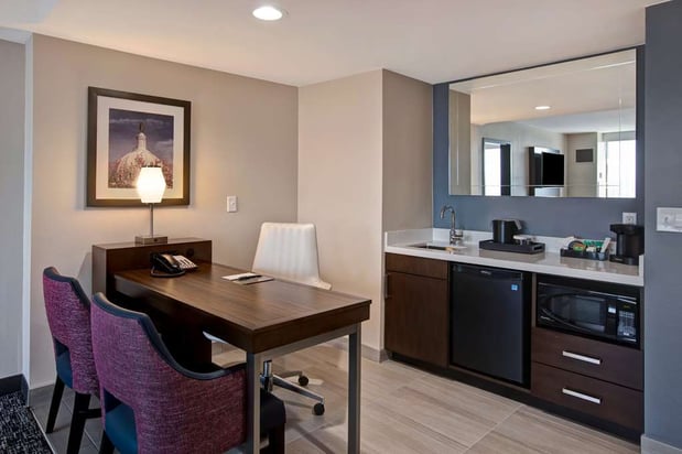 Images Embassy Suites by Hilton Oklahoma City Northwest