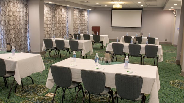 Images Holiday Inn Knoxville N - Merchant Drive by IHG