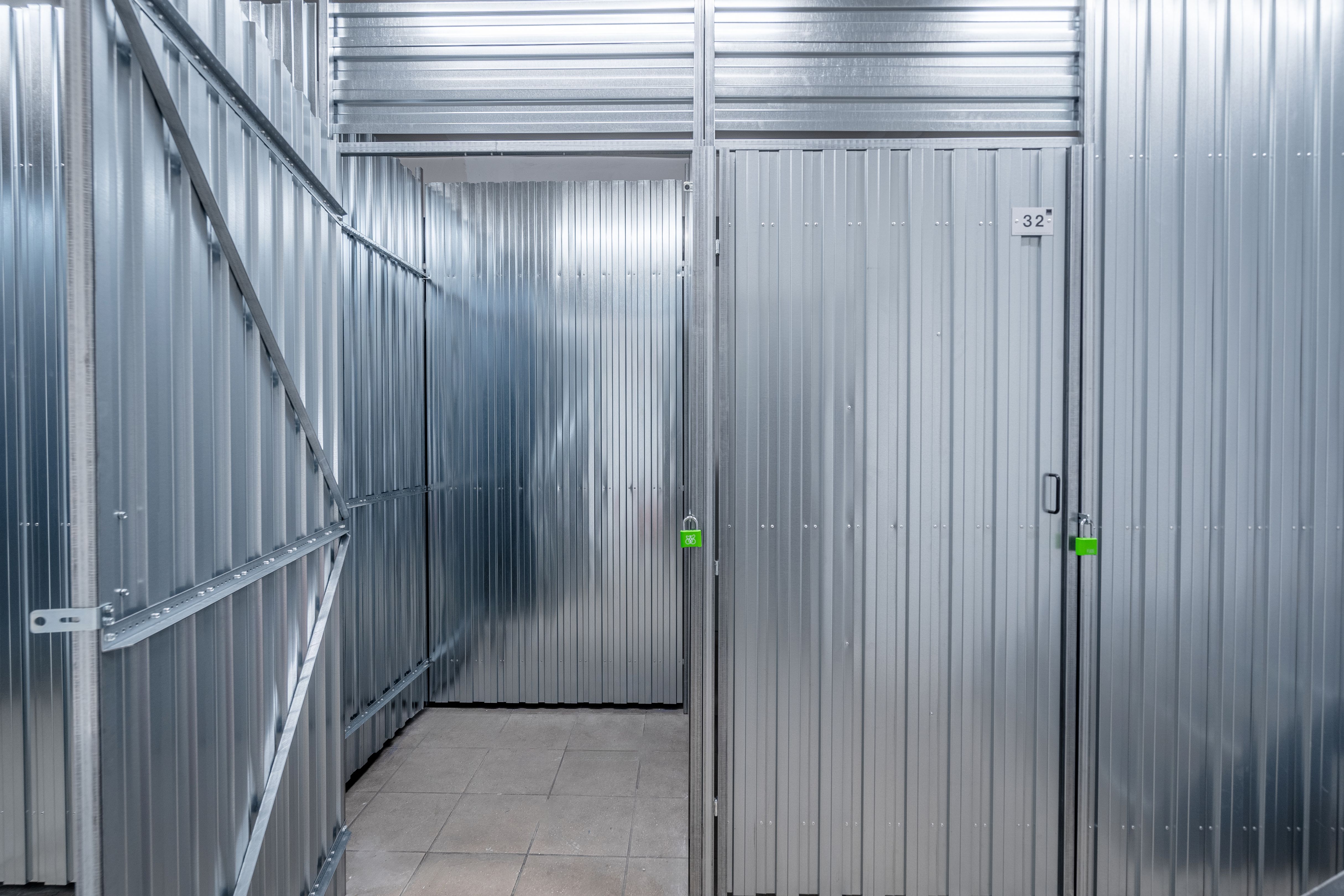 Storebox - Dein Lager nebenan, Schweiggerstraße 31 in Nürnberg