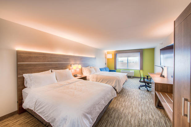 Images Holiday Inn Express & Suites Remington, an IHG Hotel