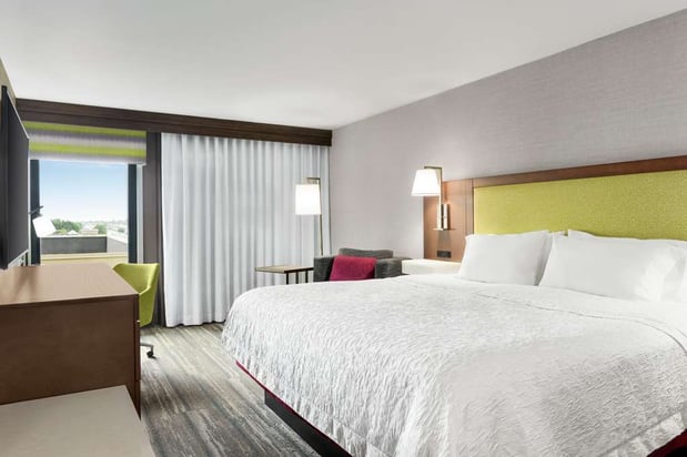 Images Hampton Inn Milwaukee/Brookfield