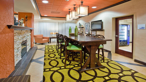 Images Holiday Inn Express Peachtree Corners-Norcross by IHG