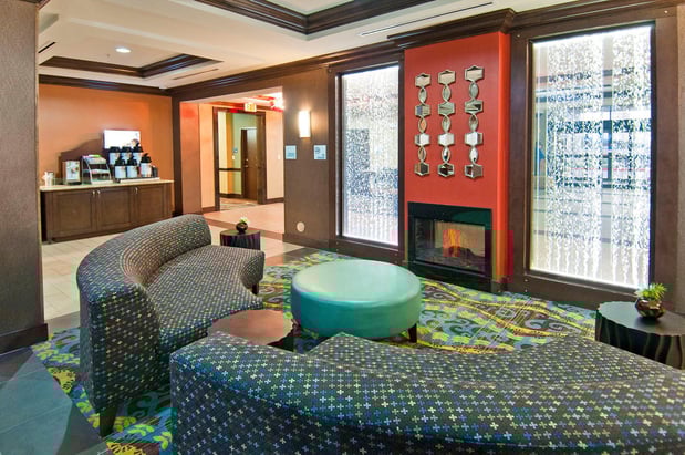 Images Holiday Inn Express & Suites San Antonio - Frost Bank Ctr by IHG