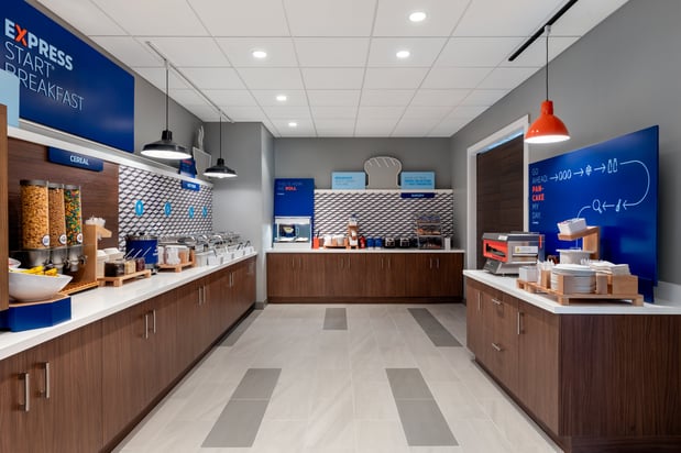 Images Holiday Inn Express & Suites Pittsfield-Lenox-Berkshires by IHG