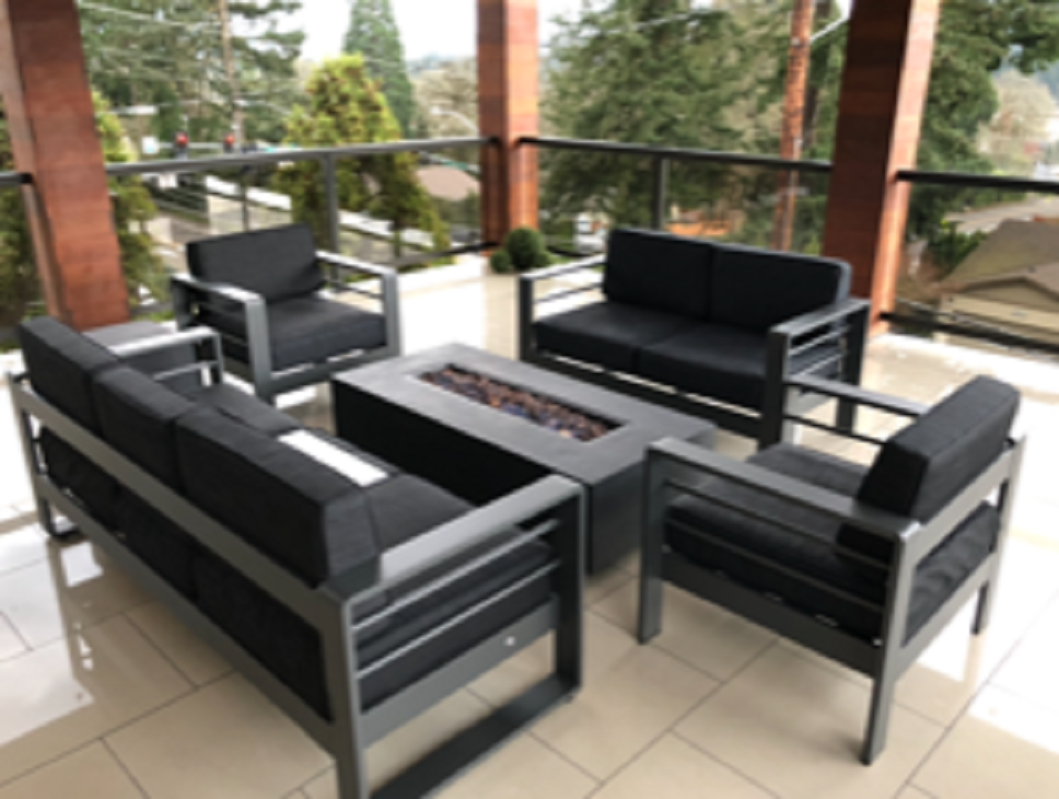 Signature Construction and Design LLC Logo