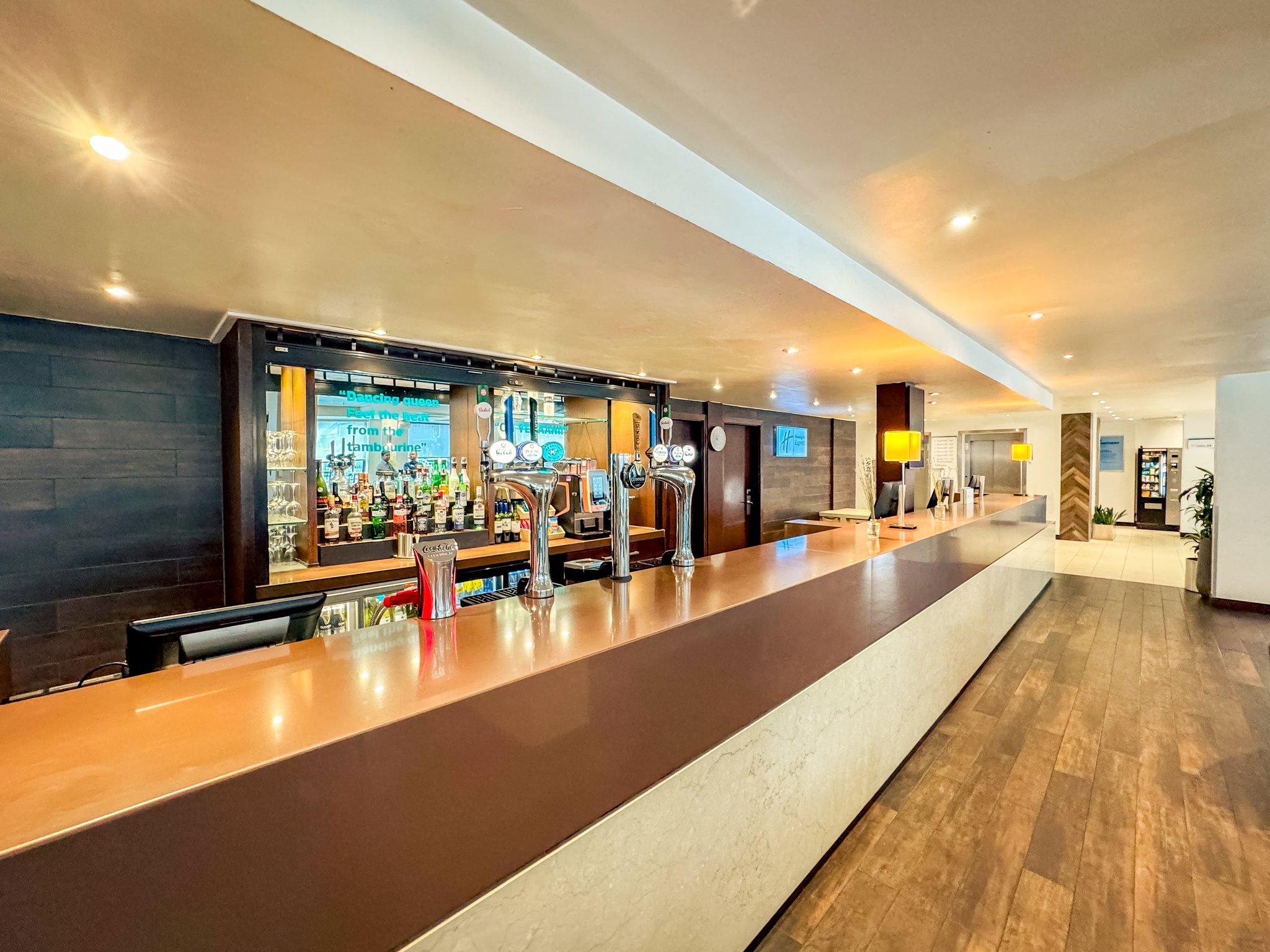 Images Holiday Inn Express London - Stratford by IHG