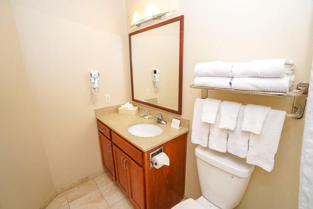 Images Candlewood Suites Boise - Towne Square, an IHG Hotel