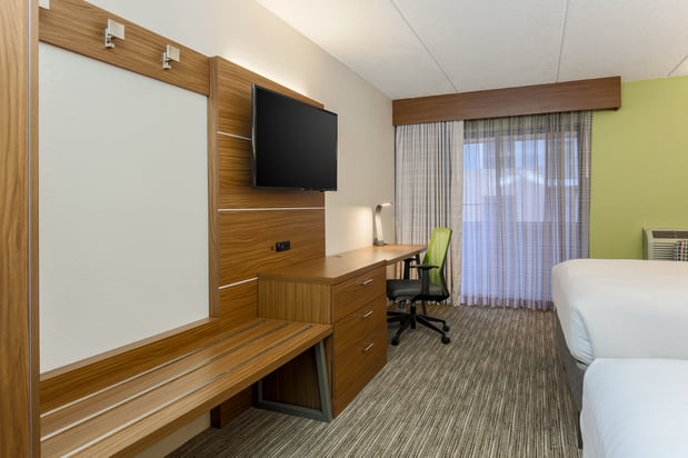 Images Holiday Inn Express Milwaukee-West Medical Center by IHG