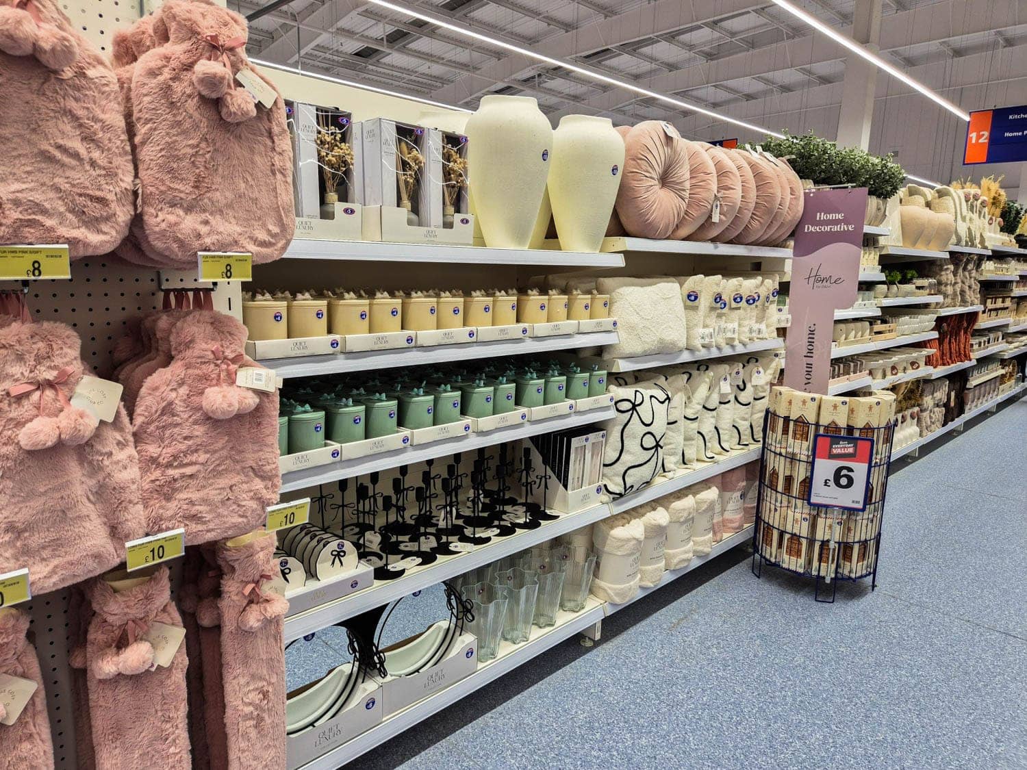 Images B&M Home Store with Garden Centre