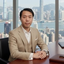 Images TD Bank Private Banking - Carlos Wu