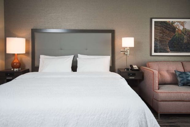 Images Hampton Inn & Suites at Wisconsin Dells Lake Delton