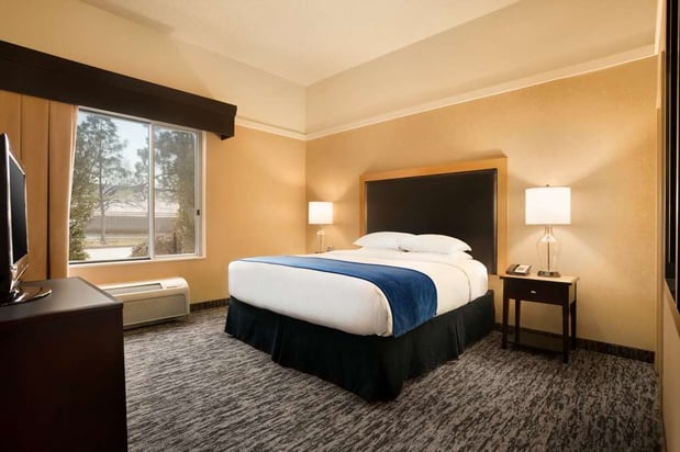 Images DoubleTree by Hilton Hotel Oklahoma City Airport