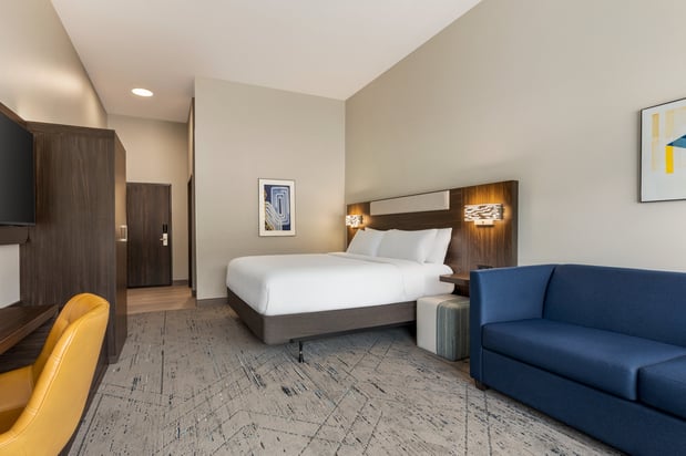 Images Holiday Inn Express & Suites Rhinelander by IHG