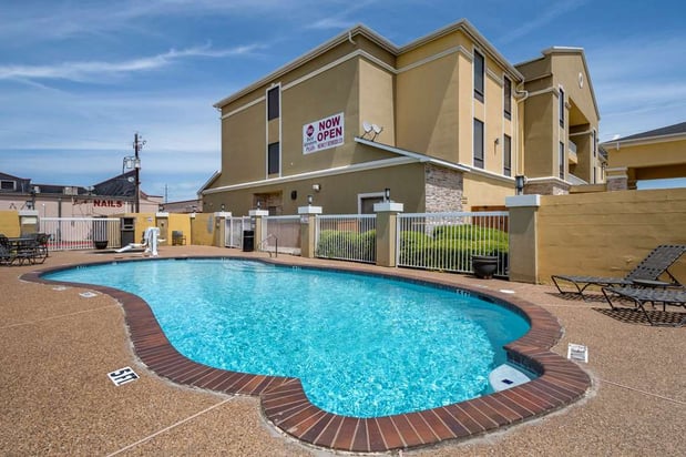 Images Best Western Plus McKinney Inn & Suites