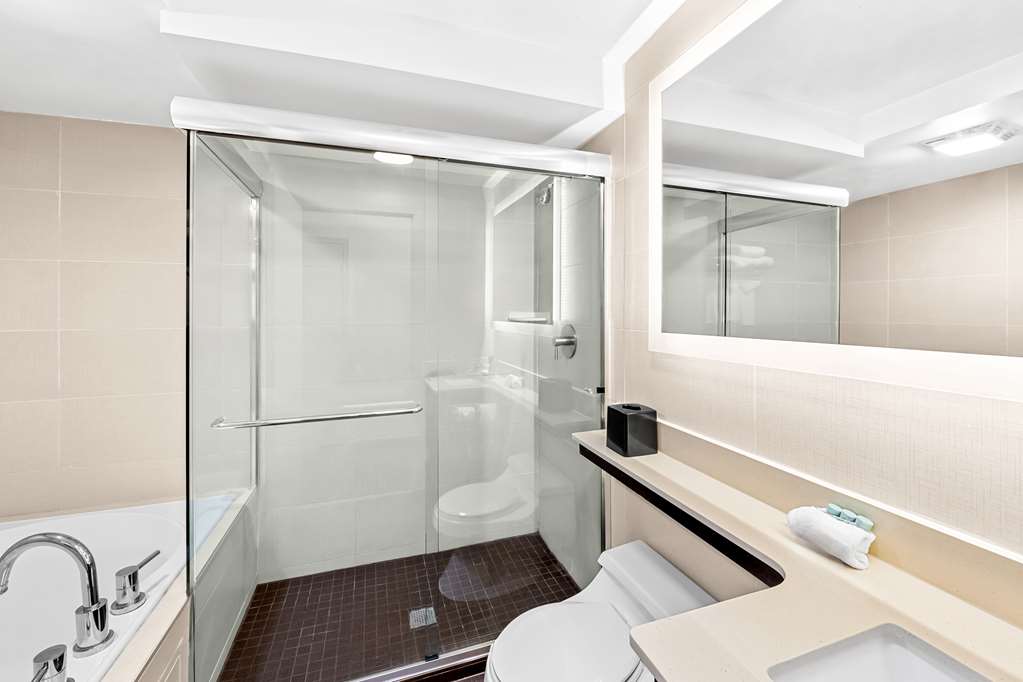 Jetted Tub Bathroom