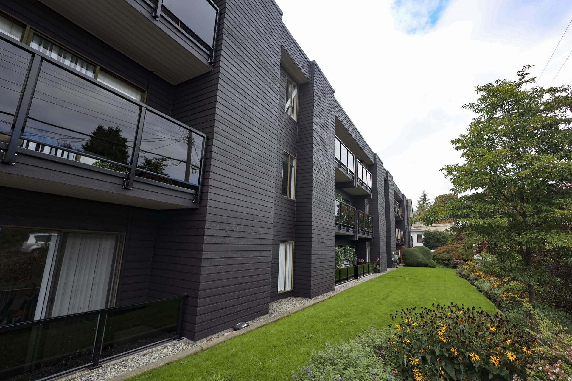 2244 West 6th - InterRent