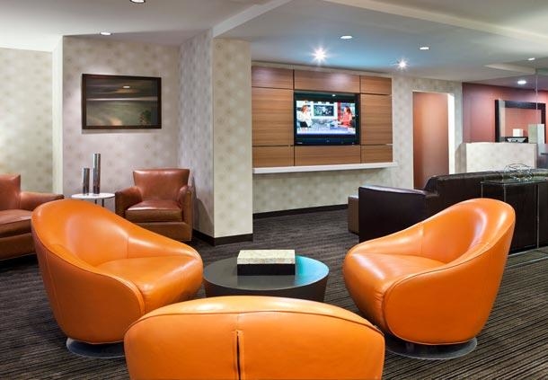Center City Philadelphia Hotel - Residence Inn by Marriott Philadelphia Center City - Lounge