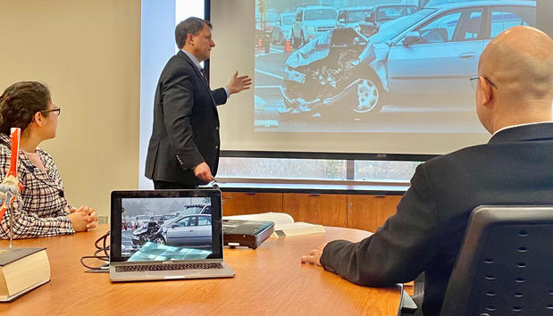 Images Abogado de Accidentes Edmundo