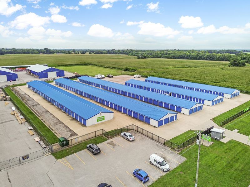 Alternate Beauty Image - Storage Express at 715 S Moreland Rd, Bethalto, IL 62010