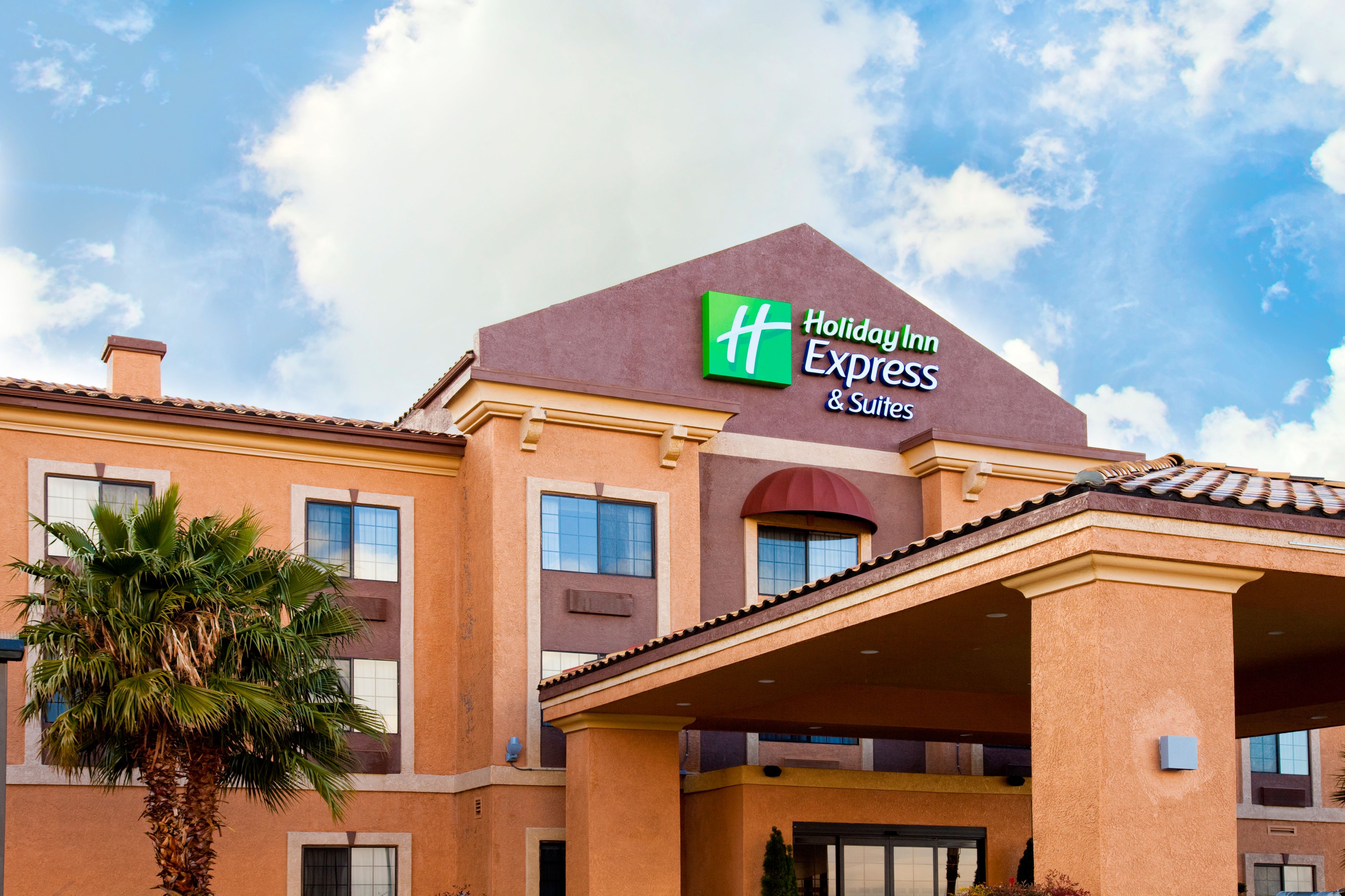 Holiday Inn Express & Suites Hermosa Beach, Hermosa Beach ...