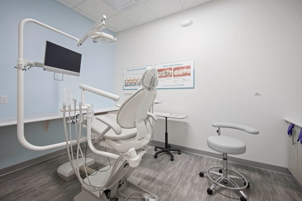 Images Dentists in the Grove
