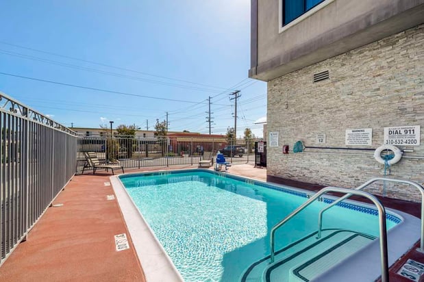 Images Best Western Plus Gardena Inn & Suites