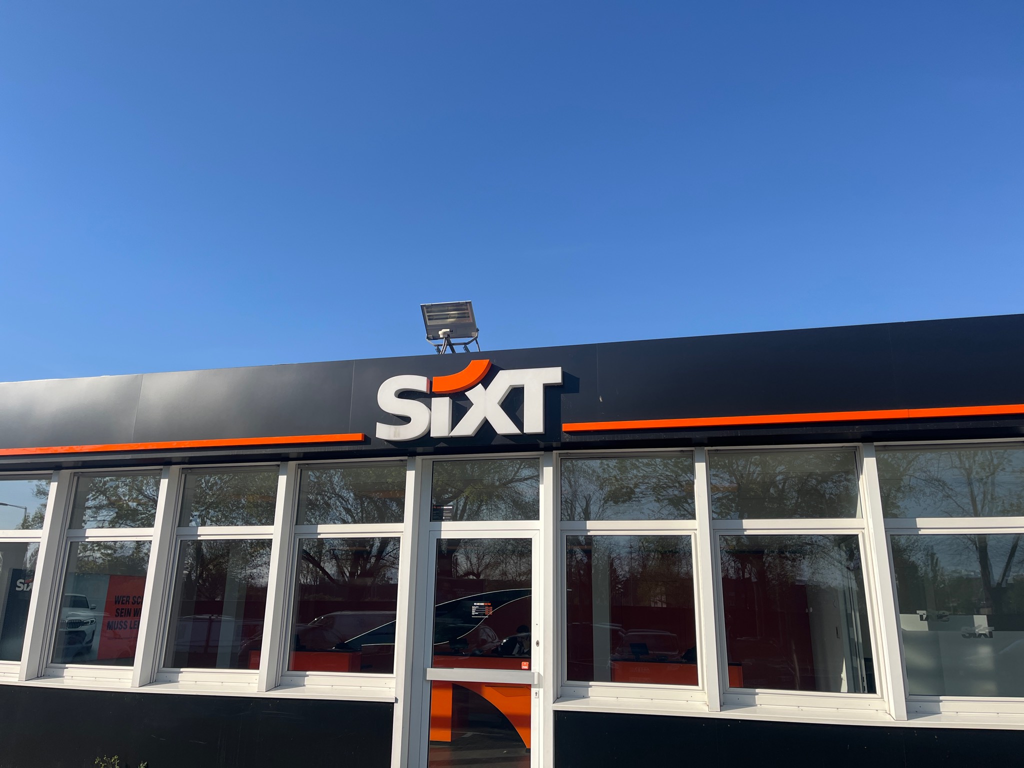 SIXT Autovermietung Krefeld, Sproedentalstr. 4 in Krefeld