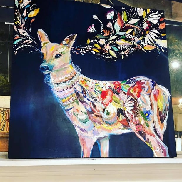 Images Mélange Fine Furniture Consignment