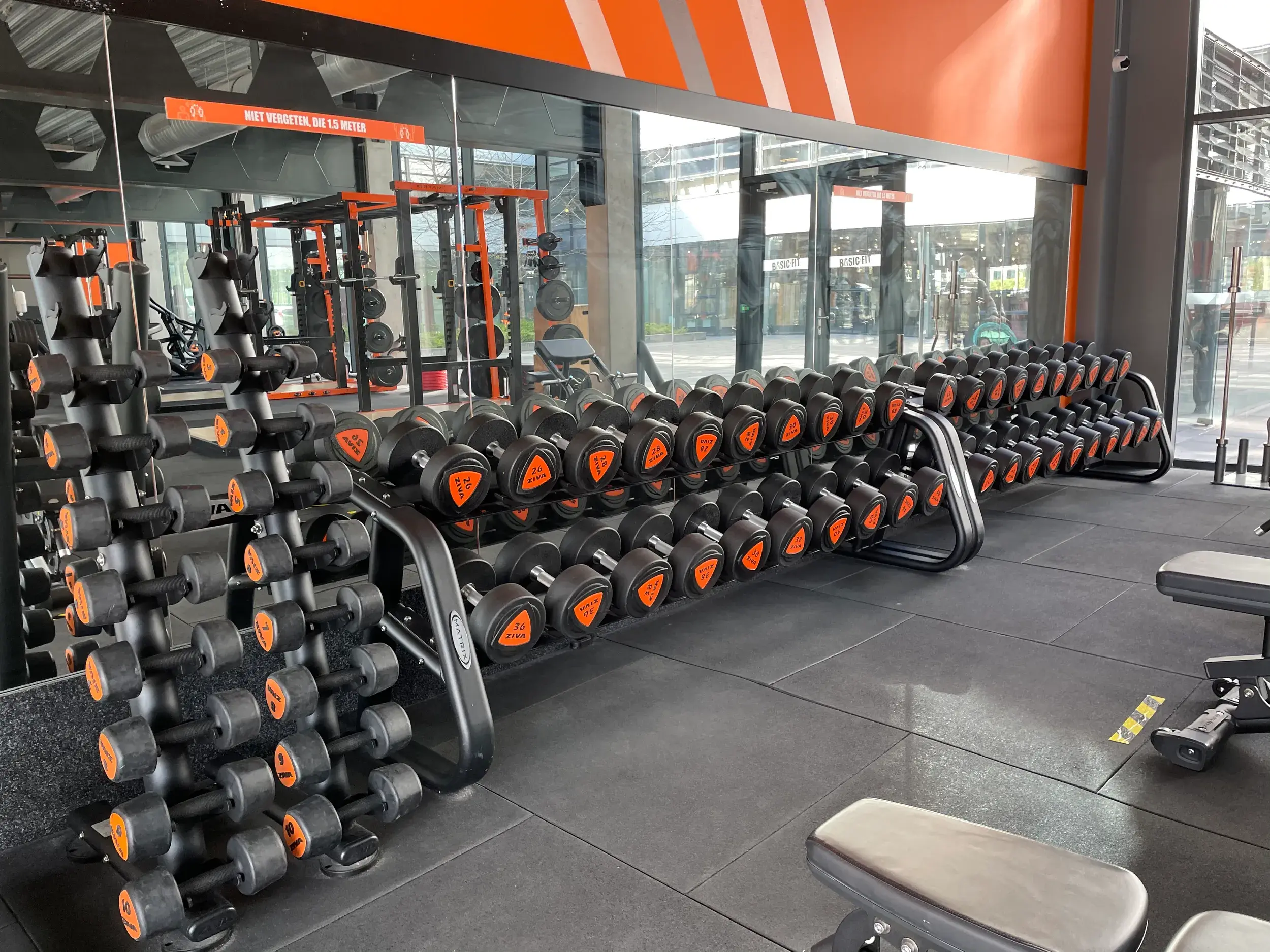 Foto's Basic-Fit 24/7