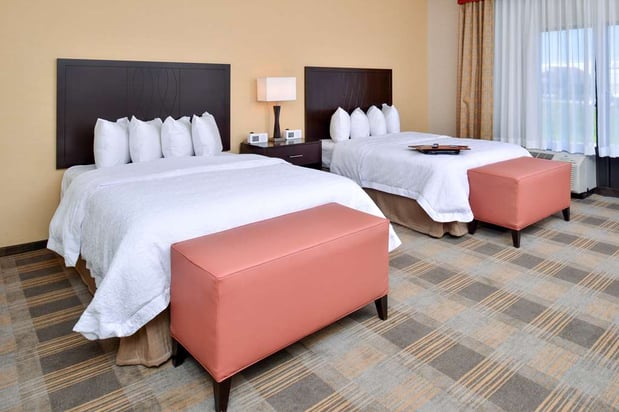 Images Hampton Inn & Suites California University-Pittsburgh