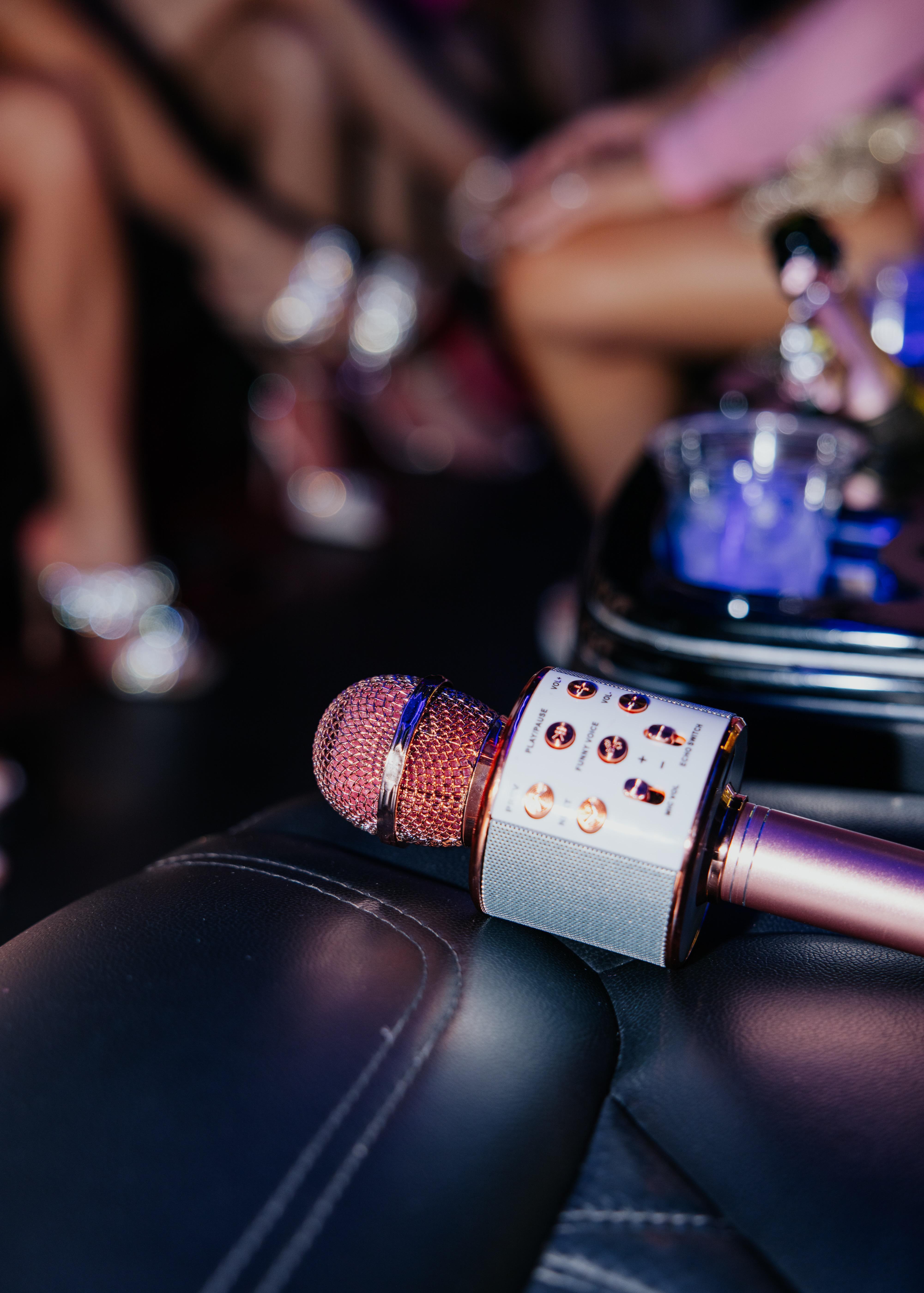 From limos to lounges, we've got your Girls Night Out Getaway covered.