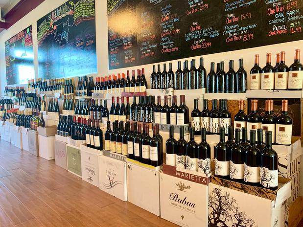 Images Vienna Wine Outlet