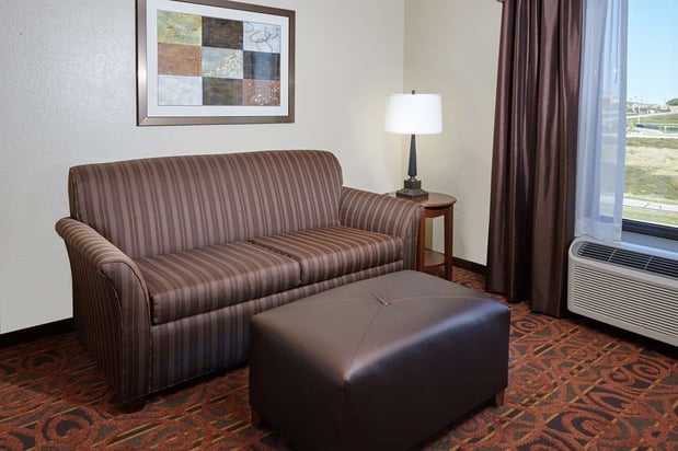 Images Hampton Inn & Suites Milwaukee/Franklin