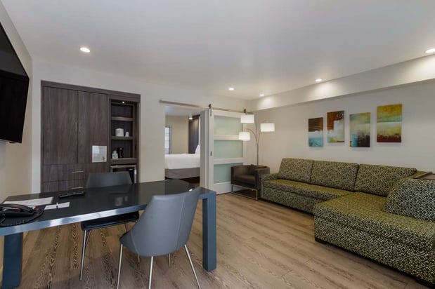Images SureStay Plus by Best Western Tempe University