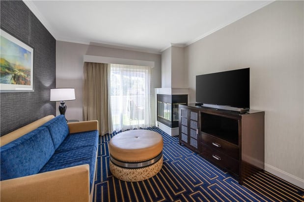 Images Best Western Plus Palm Court Hotel