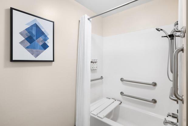 Images Candlewood Suites Sioux Falls, an IHG Hotel