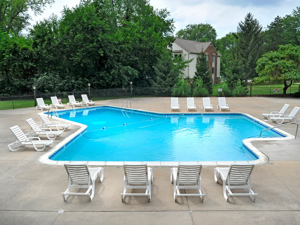 Images Fox Pointe Apartments