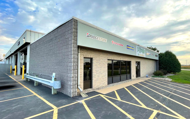 Images Pomp's Tire Service