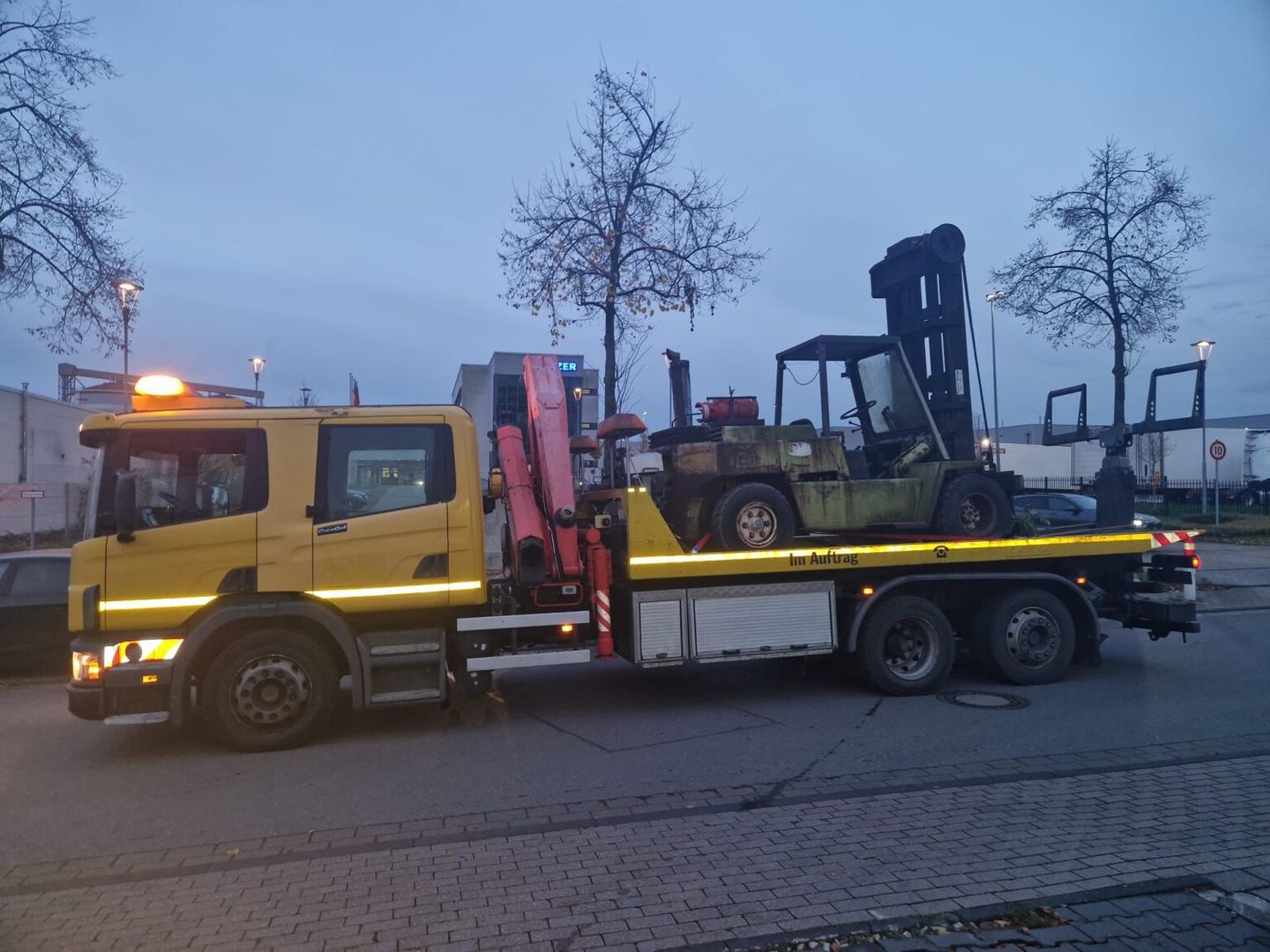 O&A Abschleppdienst Bottrop Essen Oberhausen PKW und LKW Bergung 24/7, Industriestr. 38 in Bottrop