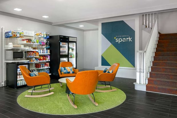 Images Spark by Hilton Destin