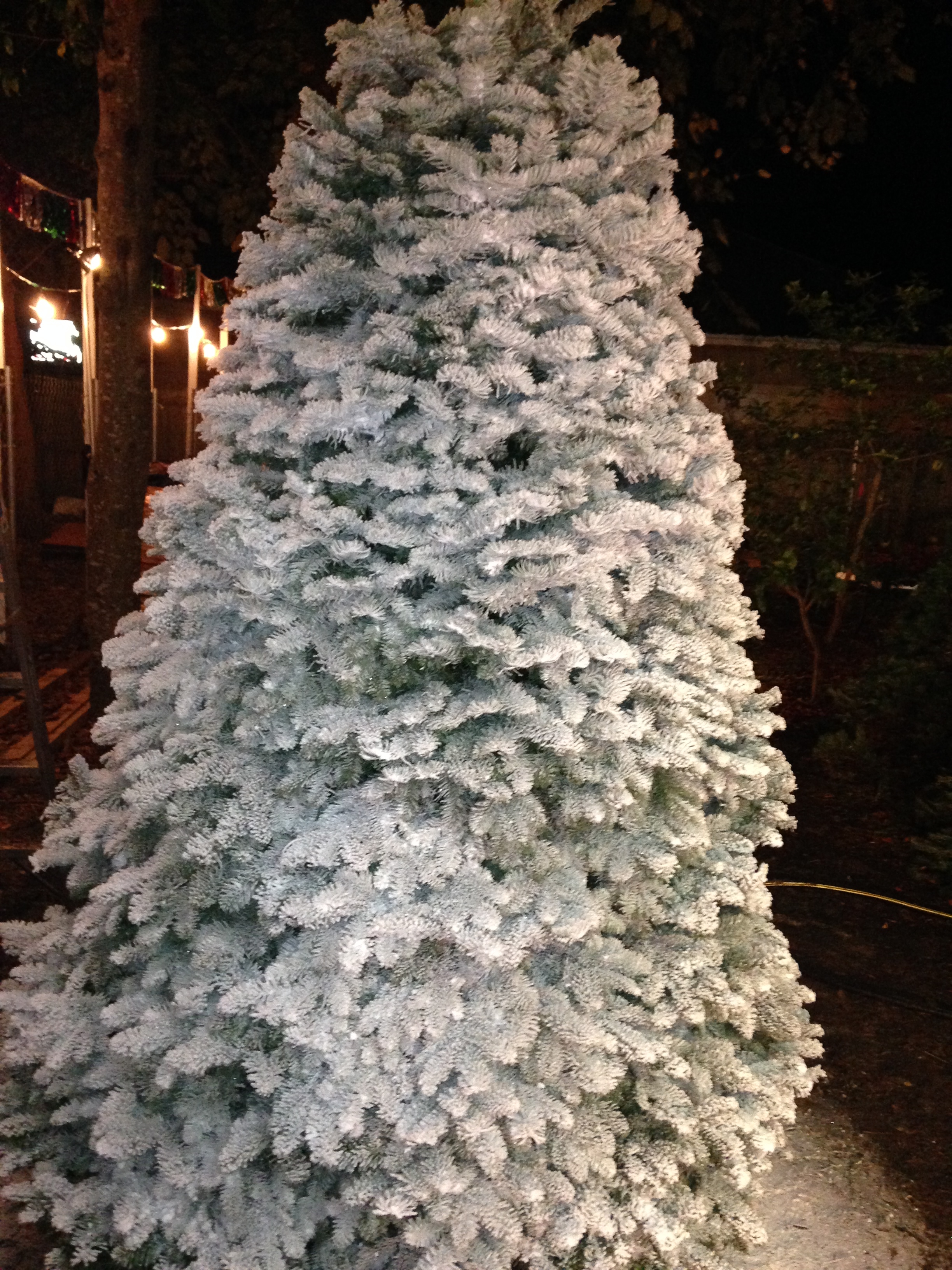 Supper Supper heavy white flocking- Christmas tree