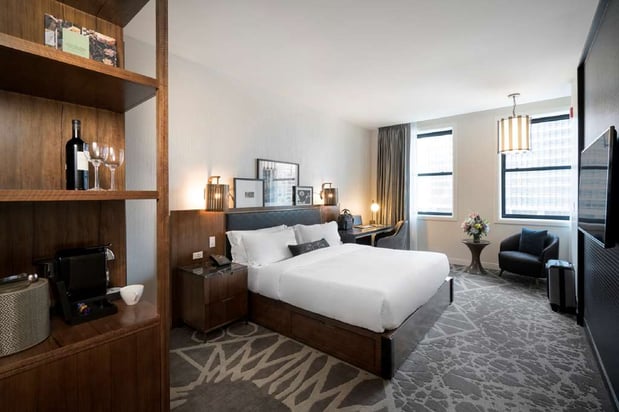 Images LondonHouse Chicago, Curio Collection by Hilton
