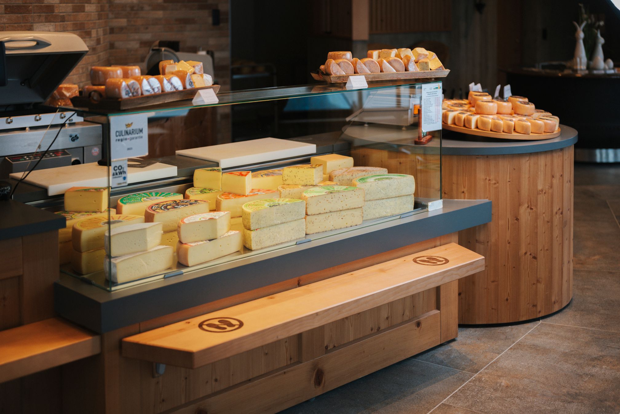 Bilder Berg-Käserei Gais AG