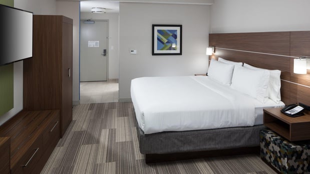 Images Holiday Inn Express & Suites Orlando at Seaworld by IHG