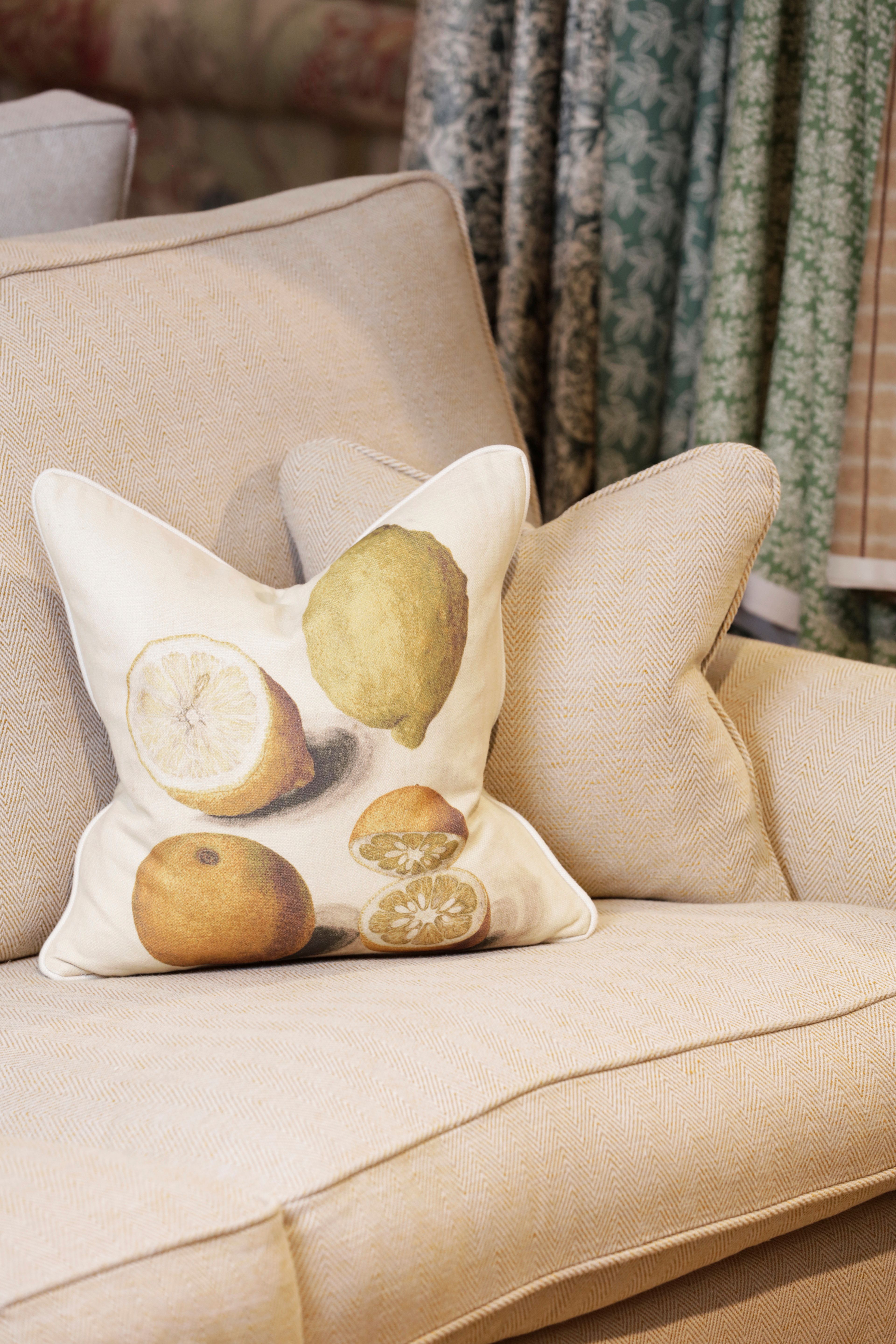 Images Sofas & Stuff - Stroud